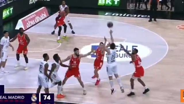 O Σέρχιο Γιούλ ξαναχτύπησε με σουτ-«προσευχή» και αποθεώθηκε από τον Λούκα Ντόντσιτς, δείτε βίντεο