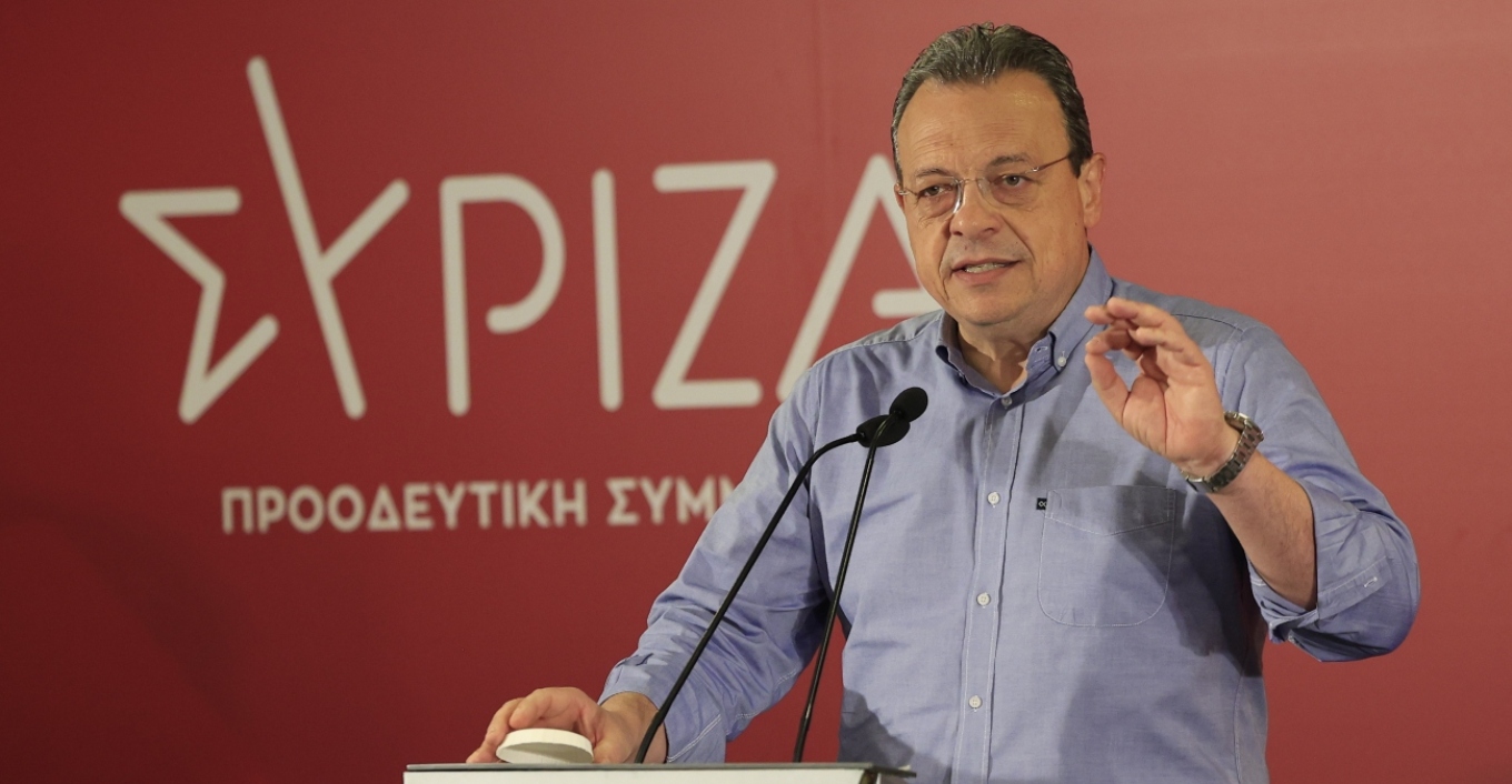 Άλλο ένα βήμα προς το γκρεμό