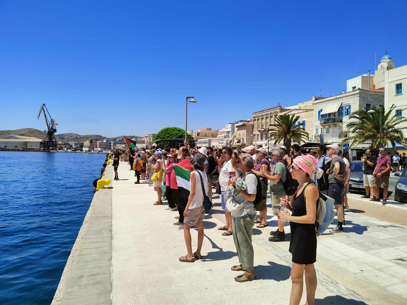 Πορεία διαμαρτυρίας στη Σύρο