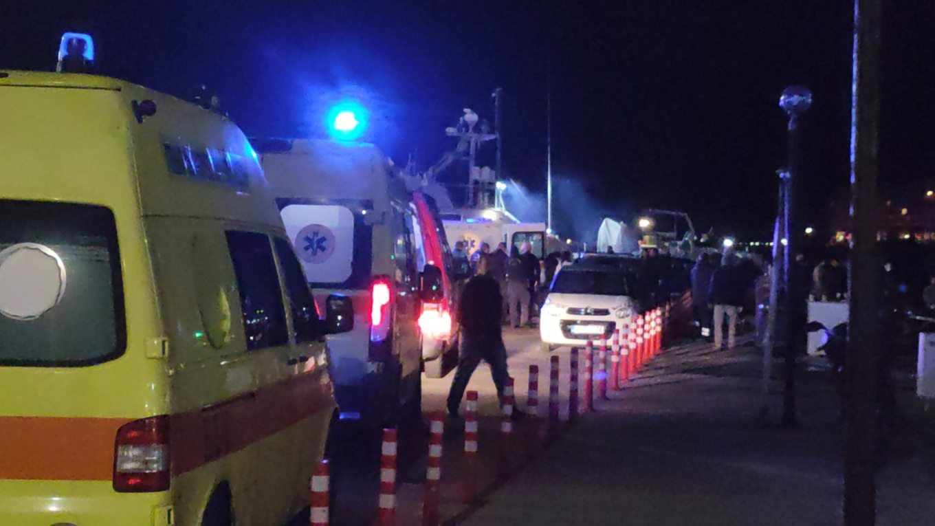 Τραγωδία στα ανοικτά της Χίου - 15 νεκροί και 25 τραυματίες μεταξύ τους 7 παιδιά