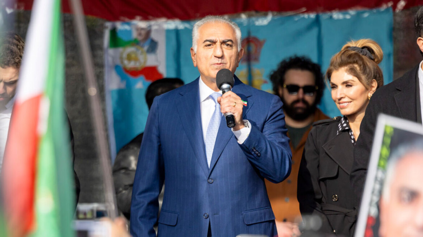 Kush do ta pasojë Khamenein dhe pse Trump nuk ia thotë emrin